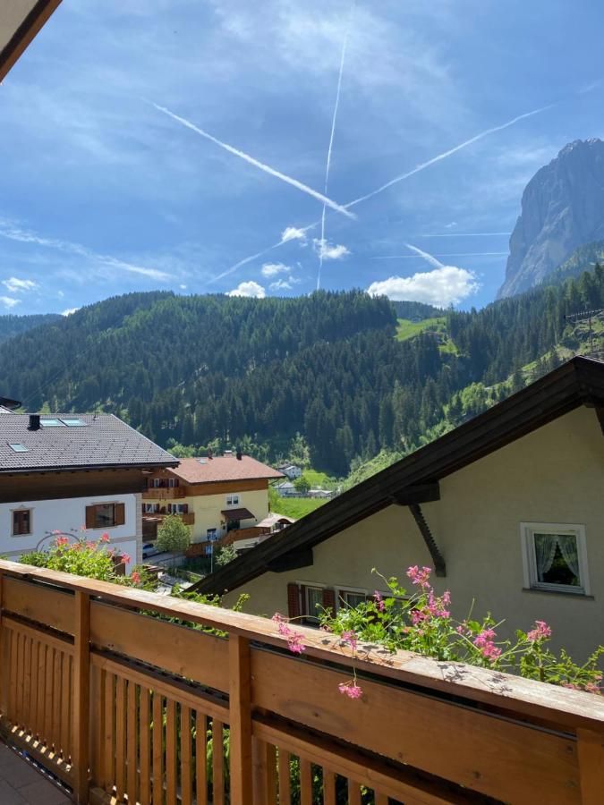Amalia Apartment Santa Cristina Val Gardena ภายนอก รูปภาพ