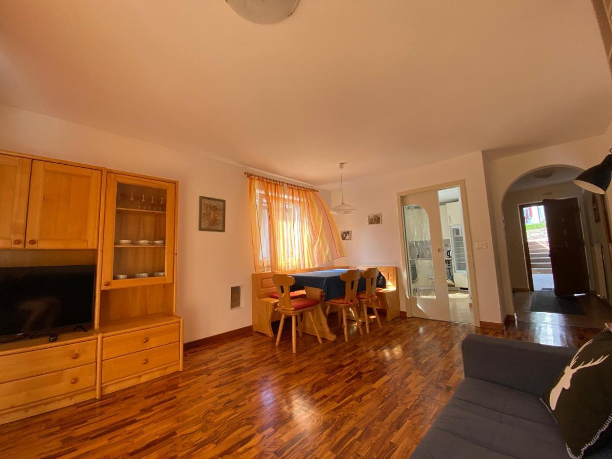 Amalia Apartment Santa Cristina Val Gardena ภายนอก รูปภาพ