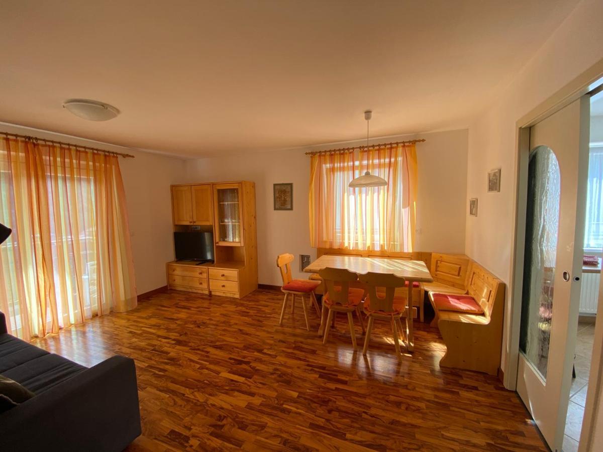 Amalia Apartment Santa Cristina Val Gardena ภายนอก รูปภาพ