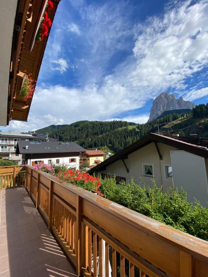 Amalia Apartment Santa Cristina Val Gardena ภายนอก รูปภาพ