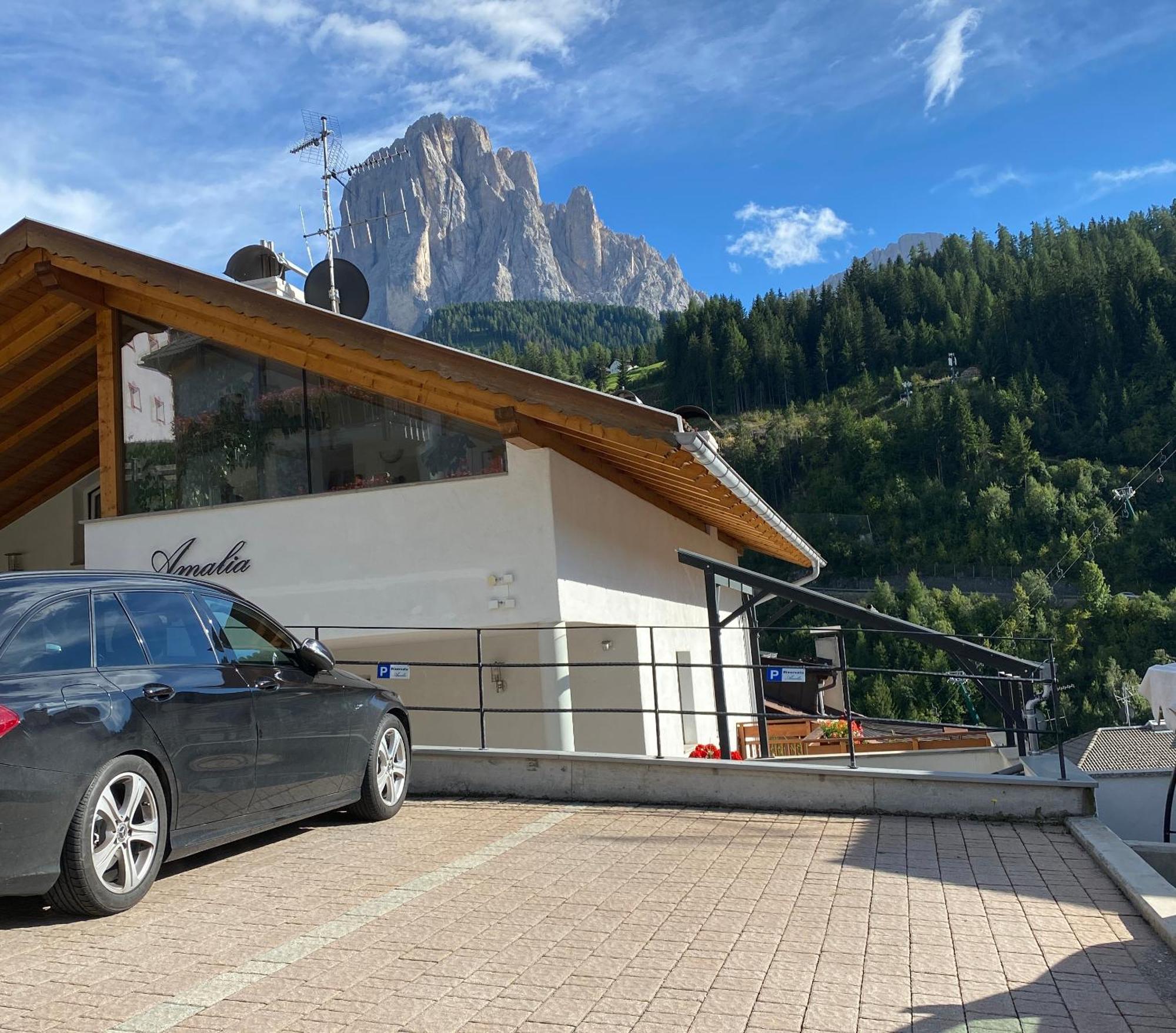 Amalia Apartment Santa Cristina Val Gardena ภายนอก รูปภาพ
